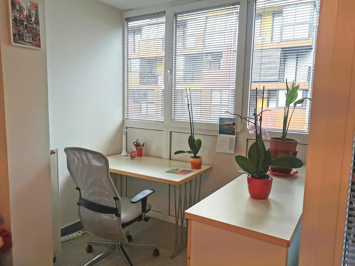 Cozy Apartment Ljubljana With Free Parking And Balcony